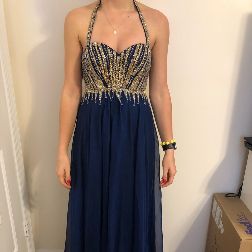 Prom Dress! - Picture 2 of 5